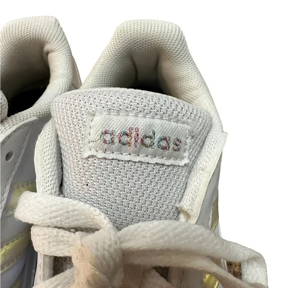 Adidas Girls White Tennis Shoes 1 - Picture 2 of 11